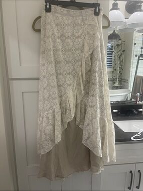Cream Lace High-Low Ruffle Skirt